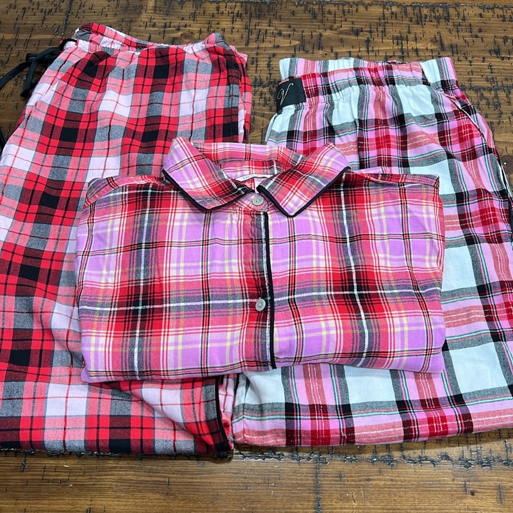 Victoria Secret Pajama Set - Pink and Red Plaid ( lot 3 items)